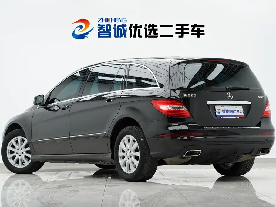 Mercedes-Benz R-Class 2015 — фото 36