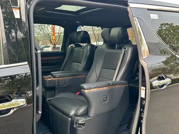 Toyota Alphard 2018