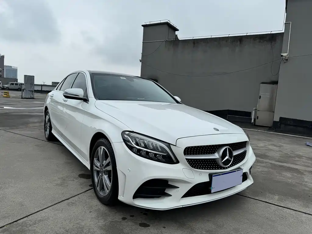 Mercedes-Benz C-Class 2021