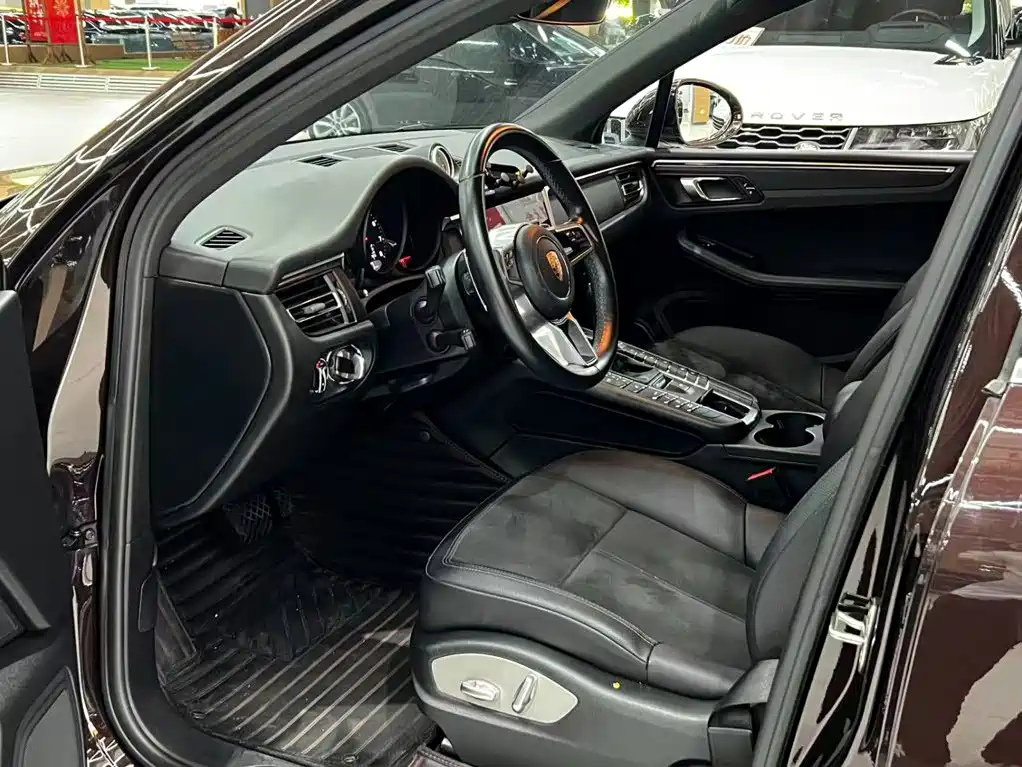 Porsche Macan 2019 — фото 2