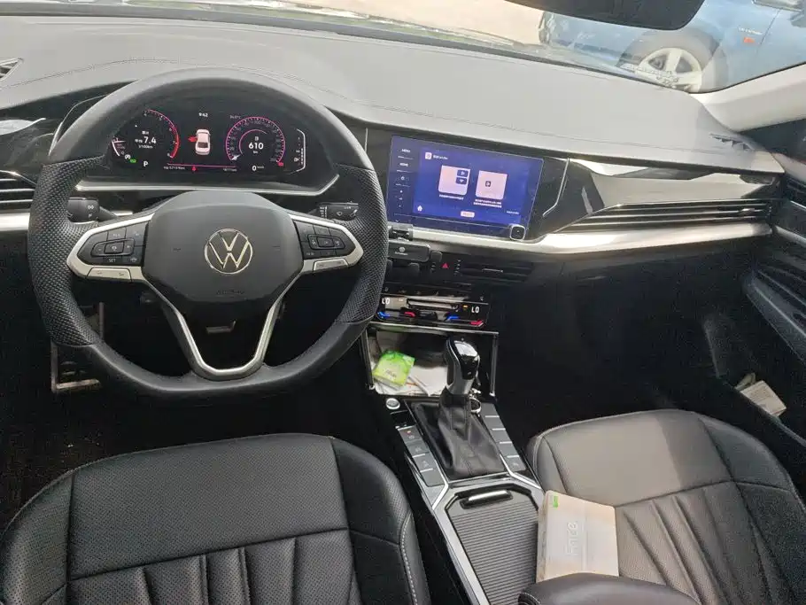 Volkswagen Passat 2025 — фото 12