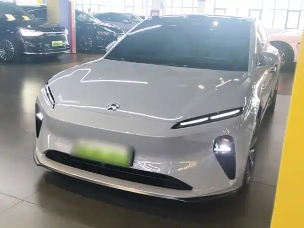 NIO ET5T 2025
