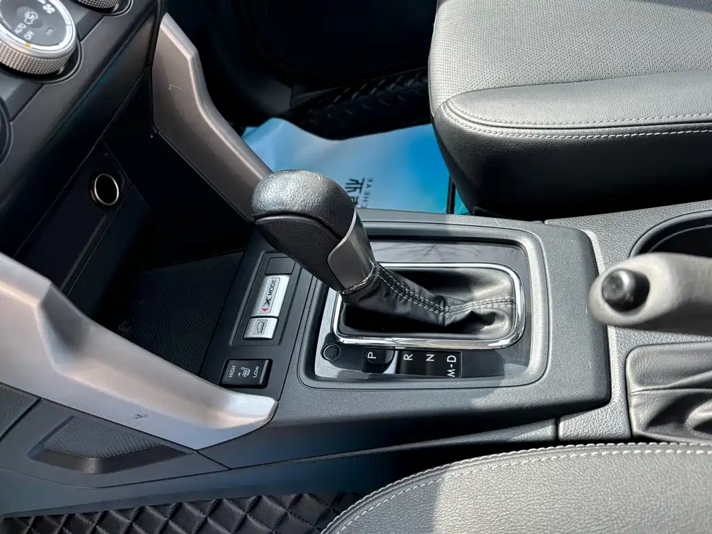 Subaru Forester 2016 — фото 12