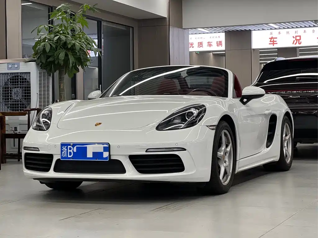 Porsche 718 2022 — фото 1