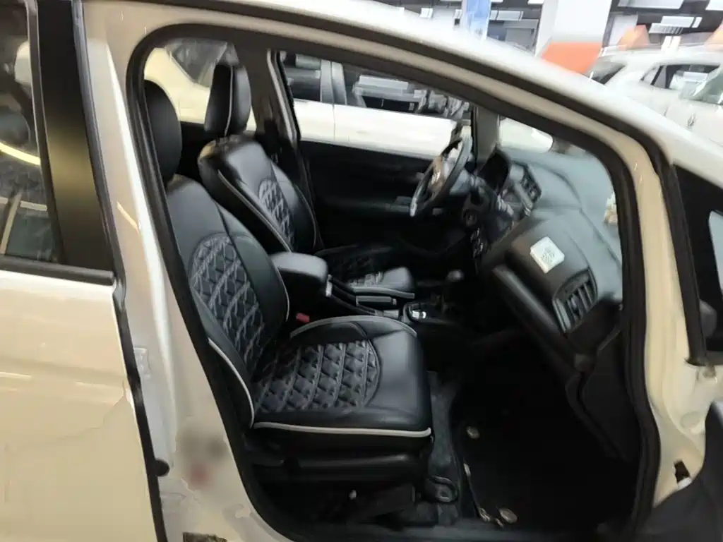 Honda Fit 2018 — фото 25