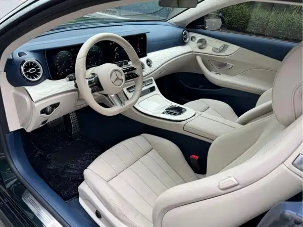 Mercedes-Benz E-Class 2022
