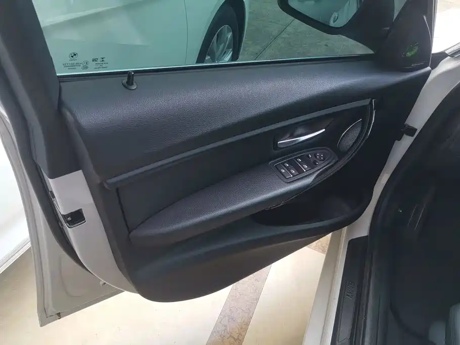 BMW 3 Series 2017