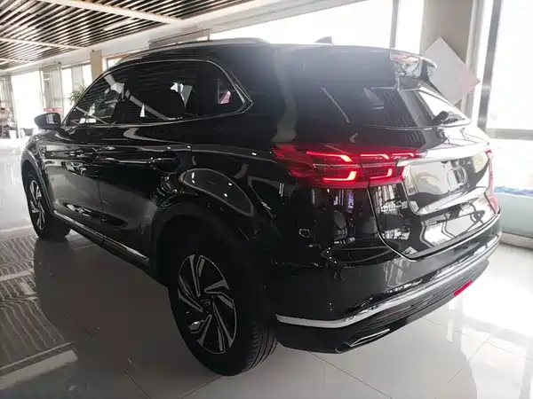 Hongqi HS5 2022