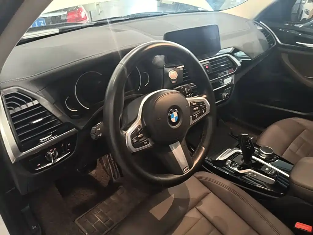 BMW X3 2019 — фото 11