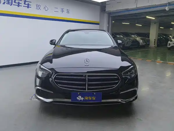 Mercedes-Benz E-Class 2022