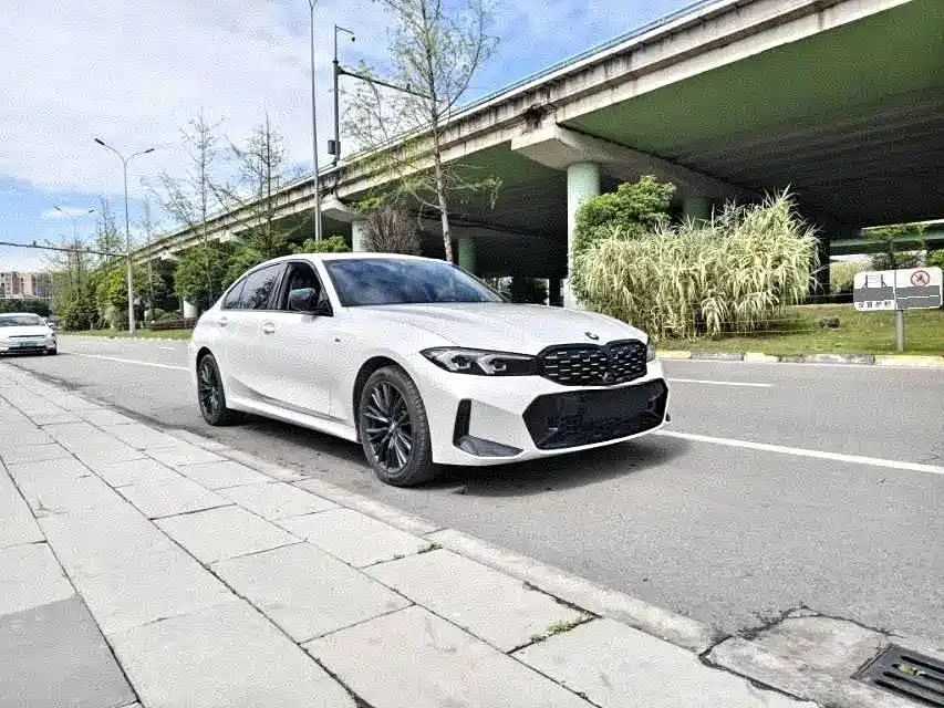 BMW 3 Series 2024