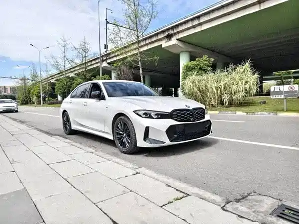 BMW 3 Series 2024