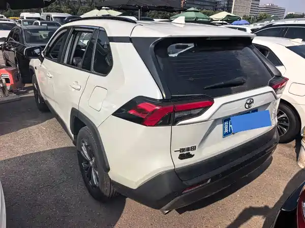 Toyota RAV4 2023