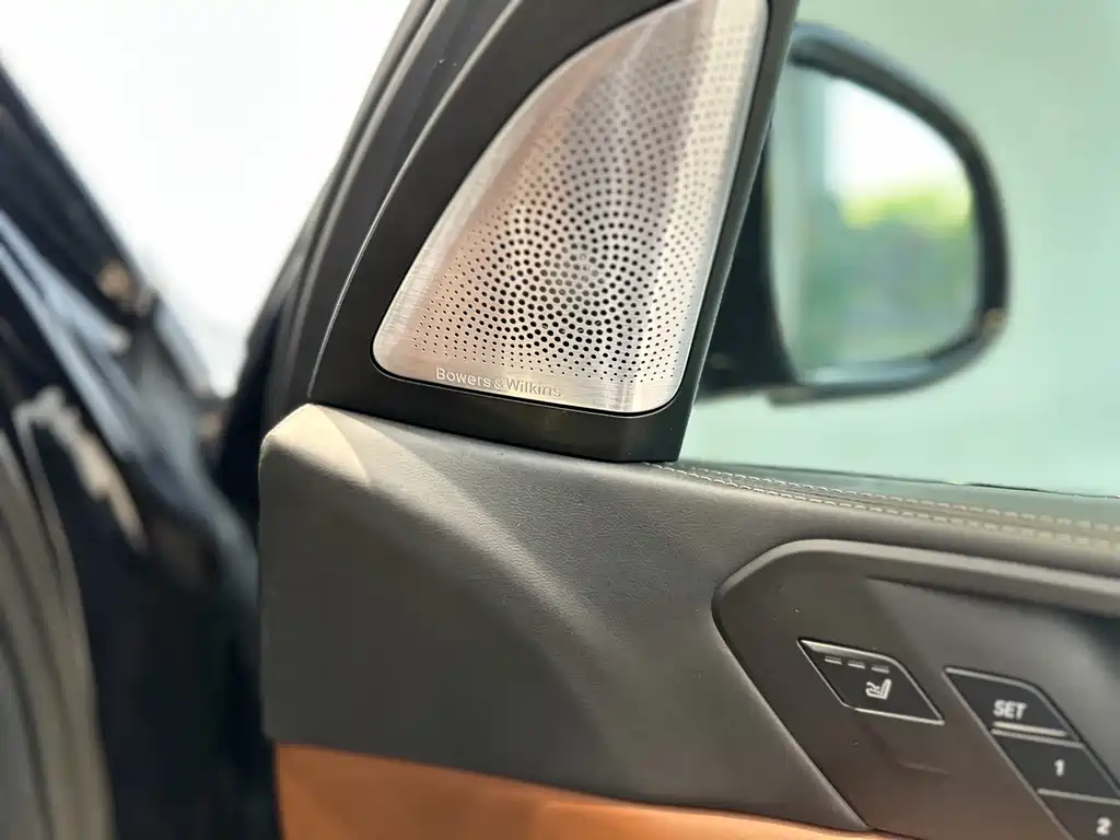 BMW X7 2022 — фото 17