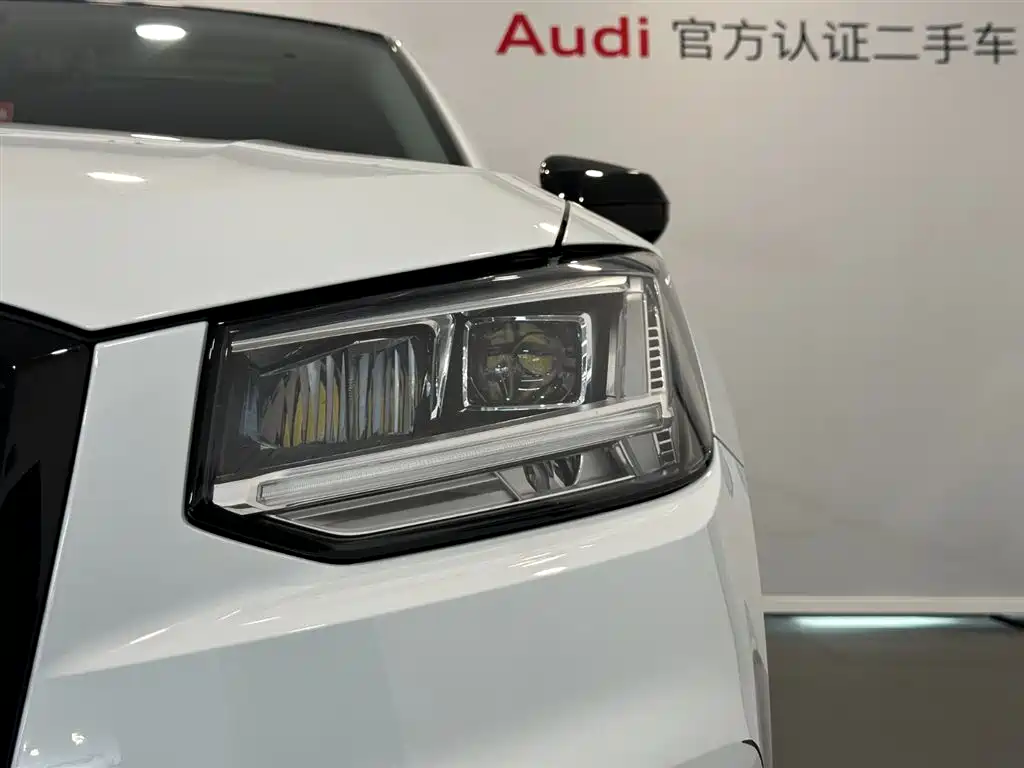 Audi Q2L 2020 — фото 14