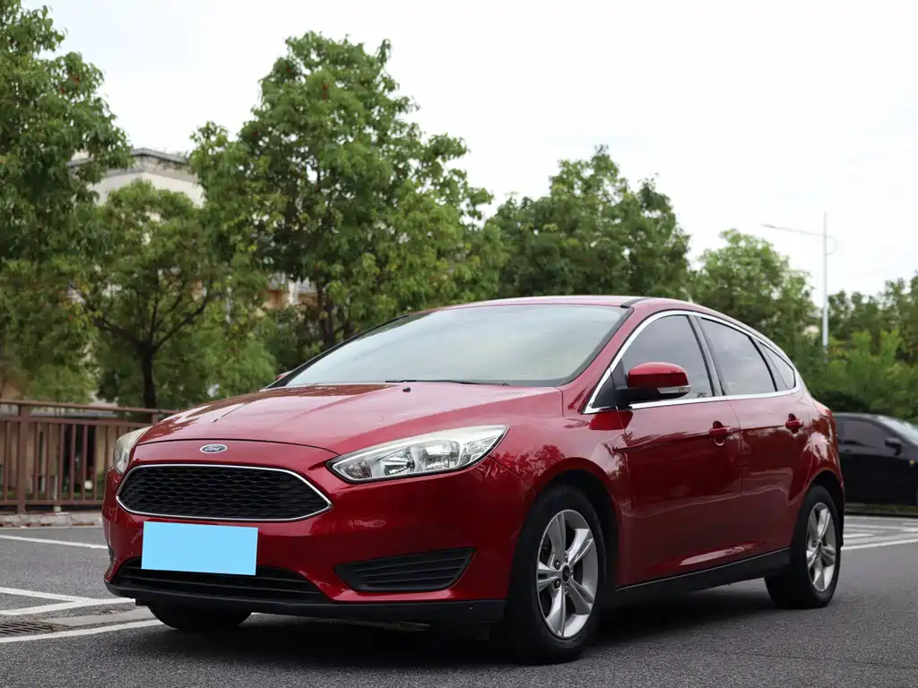 Ford Focus 2018 — фото 1