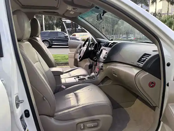 Toyota Highlander 2011
