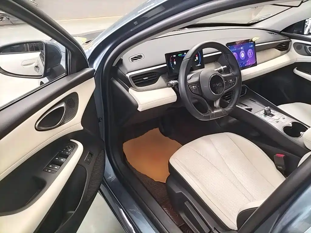 BYD Seal 05 DM-i 2025 — фото 12