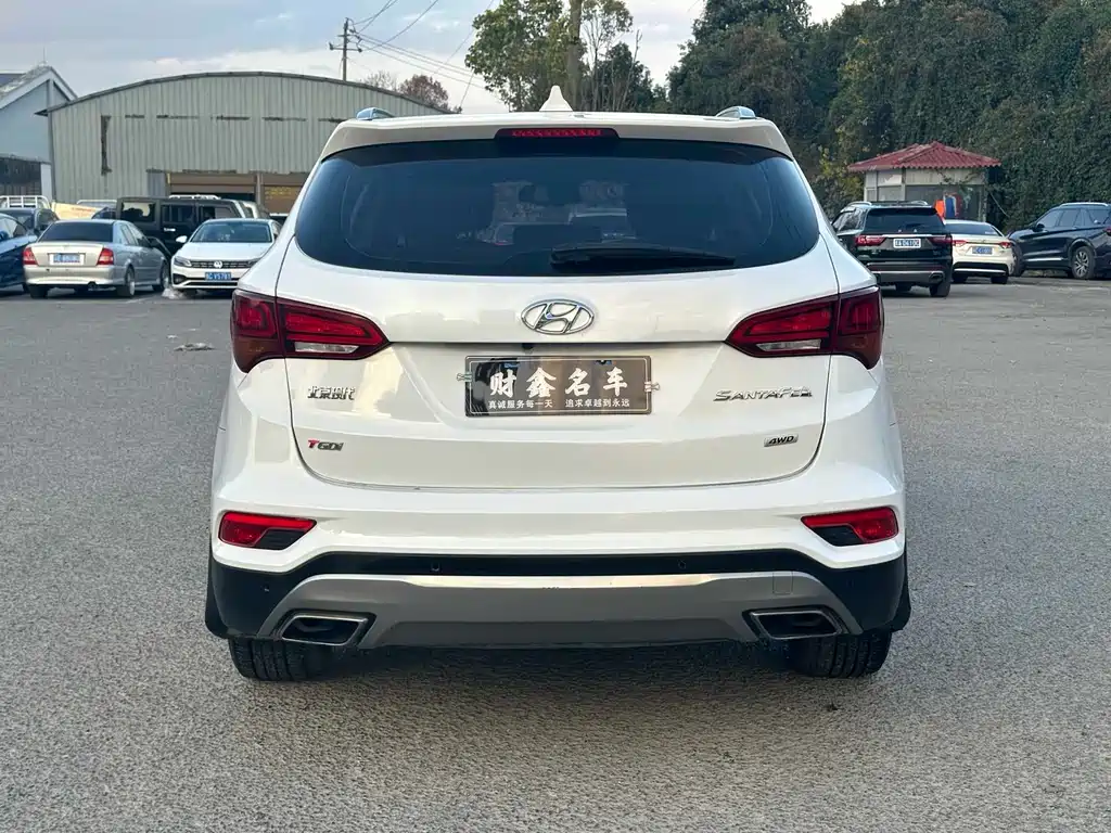 Hyundai Santa Fe 2017 — фото 13
