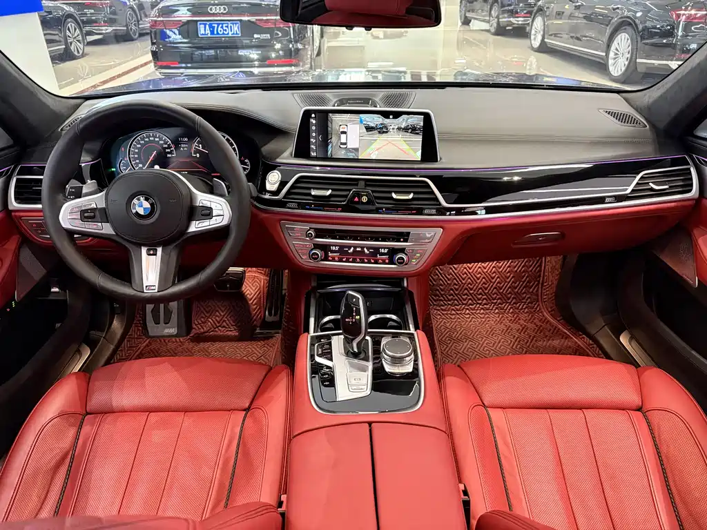BMW 7 Series 2019 — фото 7