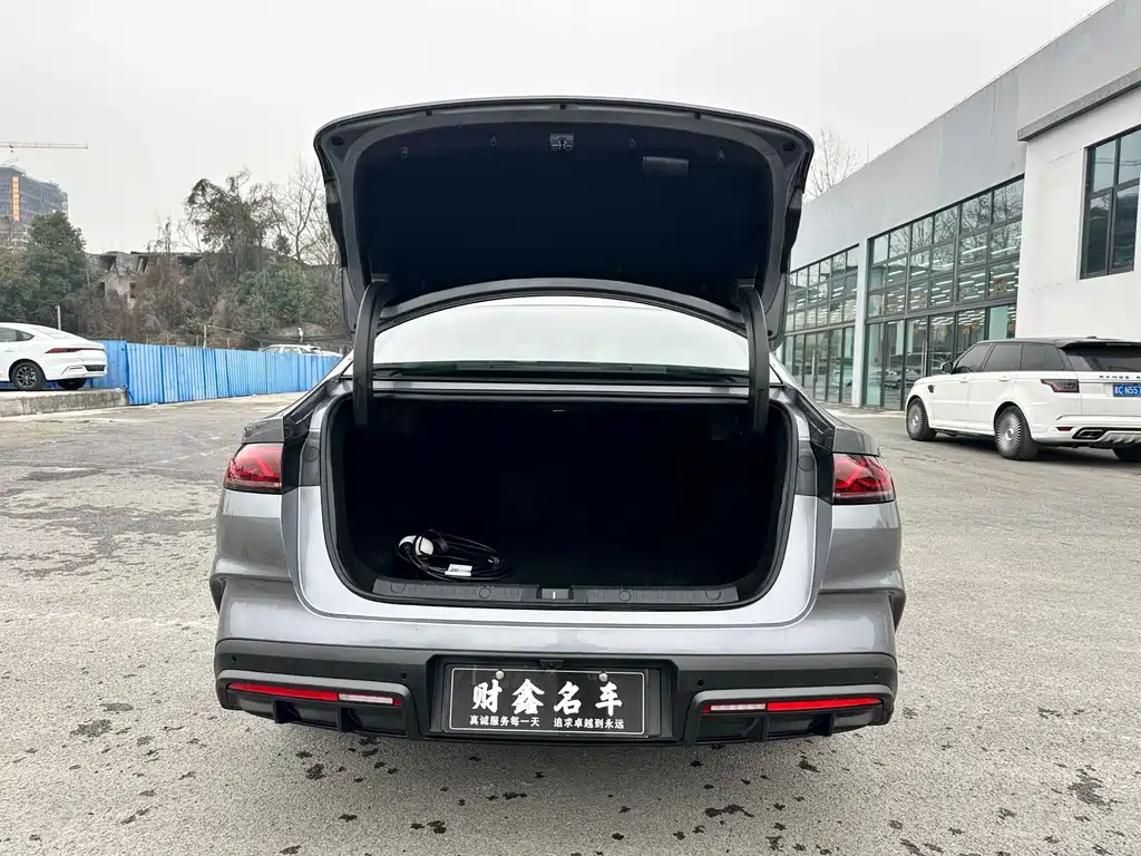 BYD Qin L 2024 — фото 15