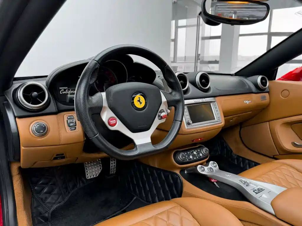 Ferrari California T 2012 — фото 16