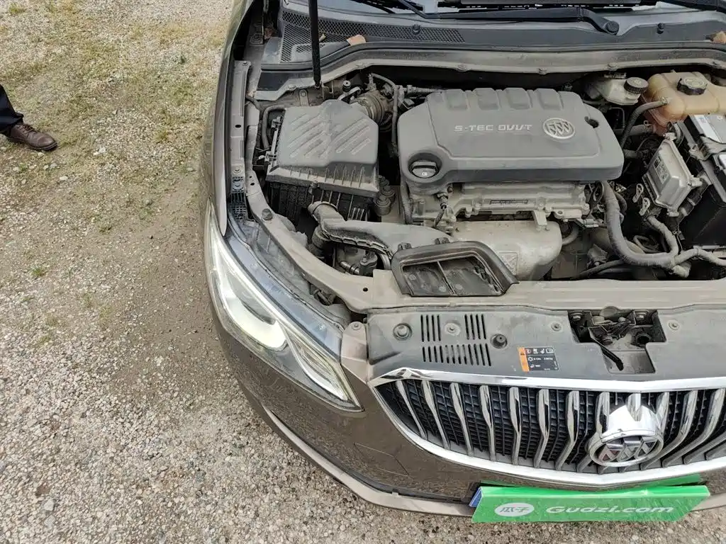 Buick Excelle 2015 — фото 21