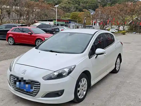 Peugeot 308 2016
