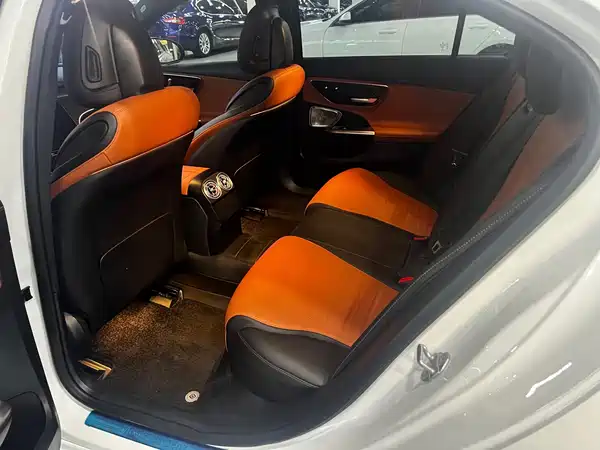 Mercedes-Benz C-Class 2022