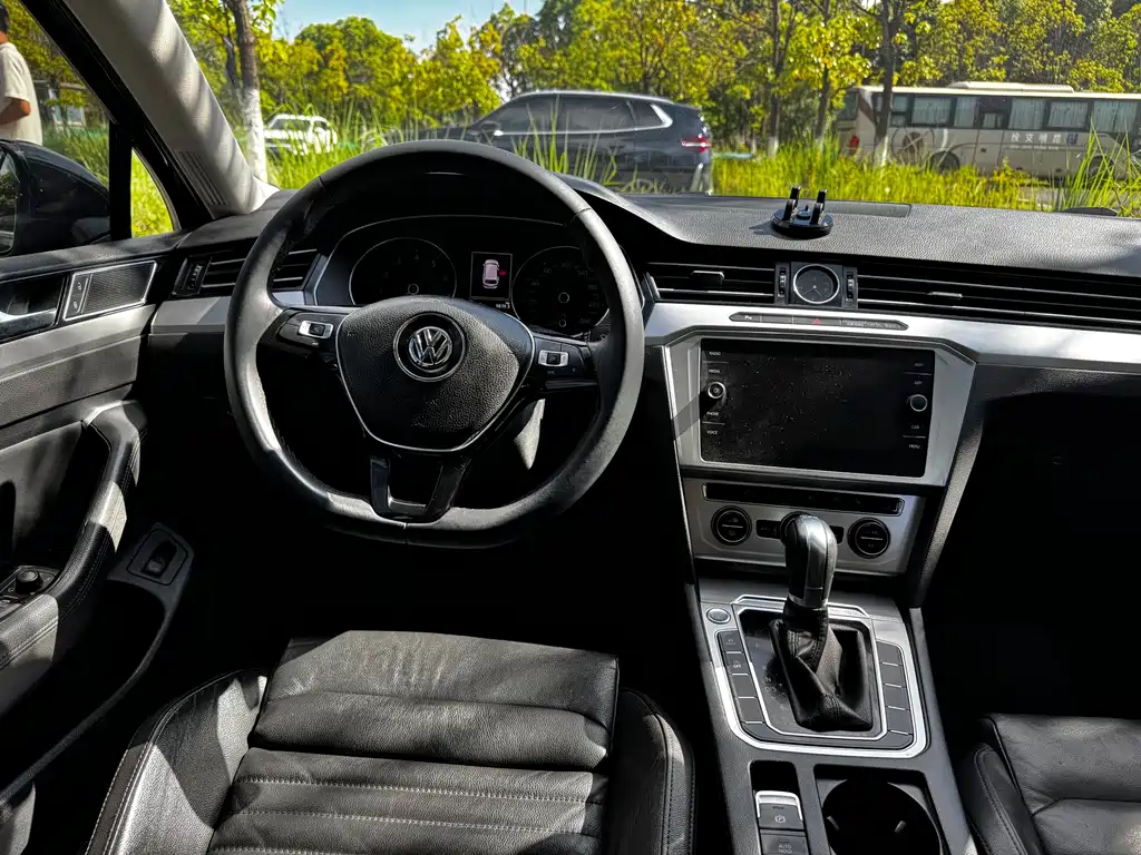 Volkswagen Viloran 2019 — фото 14