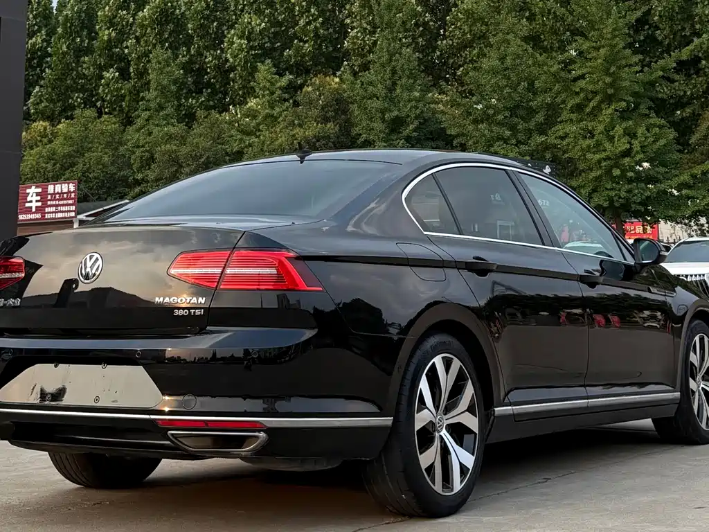 Volkswagen Magotan 2016