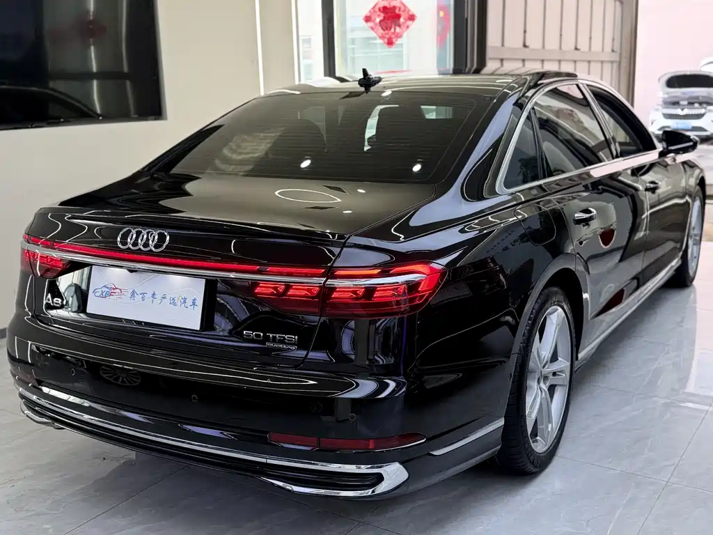 Audi A8 2023 — фото 10