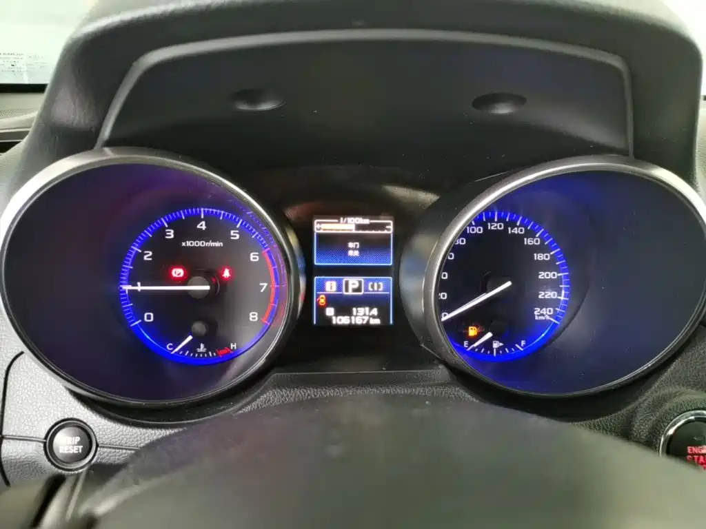 Subaru Legacy 2018 — фото 12