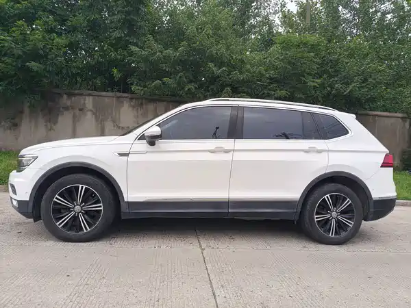 Volkswagen Tiguan L 2017