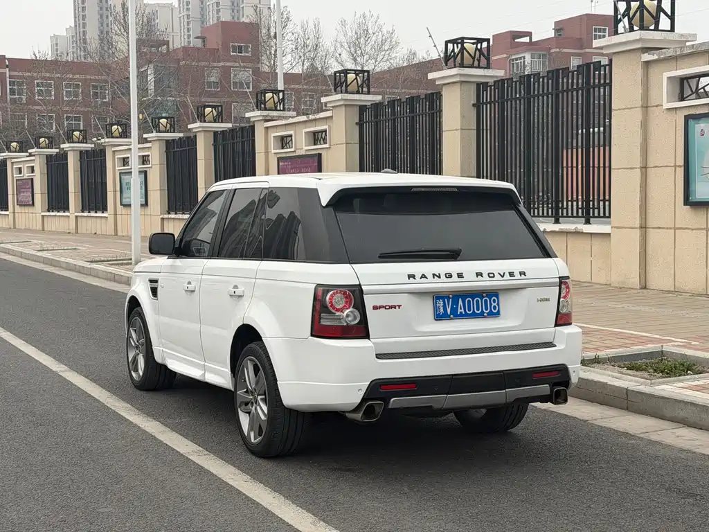 Land Rover Sport 2013 — фото 18