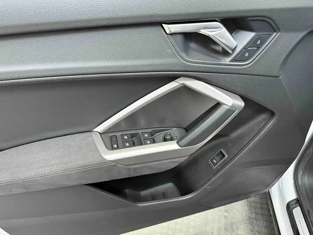 Audi Q3 2022 — фото 10