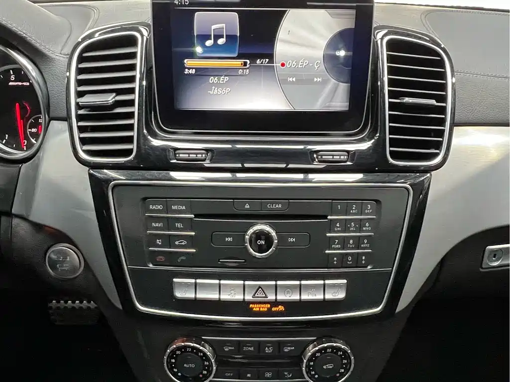 Mercedes-Benz GLE AMG 2018 — фото 15