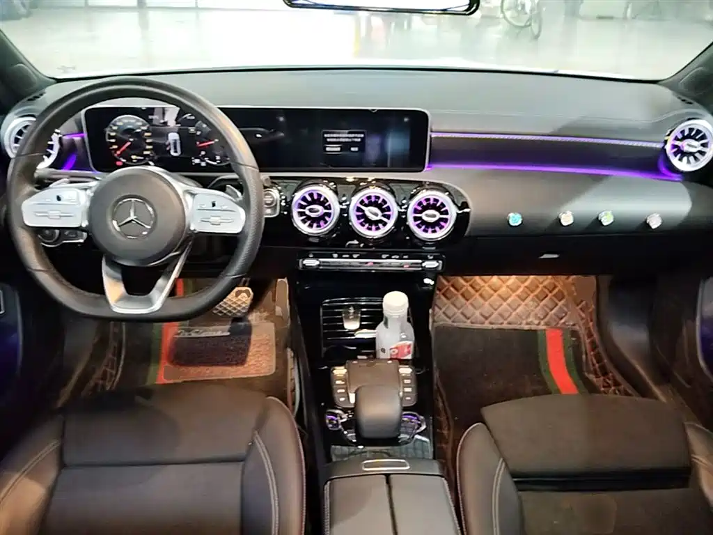 Mercedes-Benz A-Class 2020 — фото 10