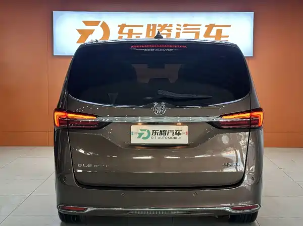 Buick GL8 2021