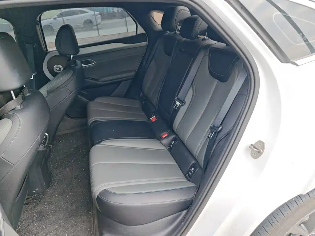 BYD Qin L 2025 — фото 10