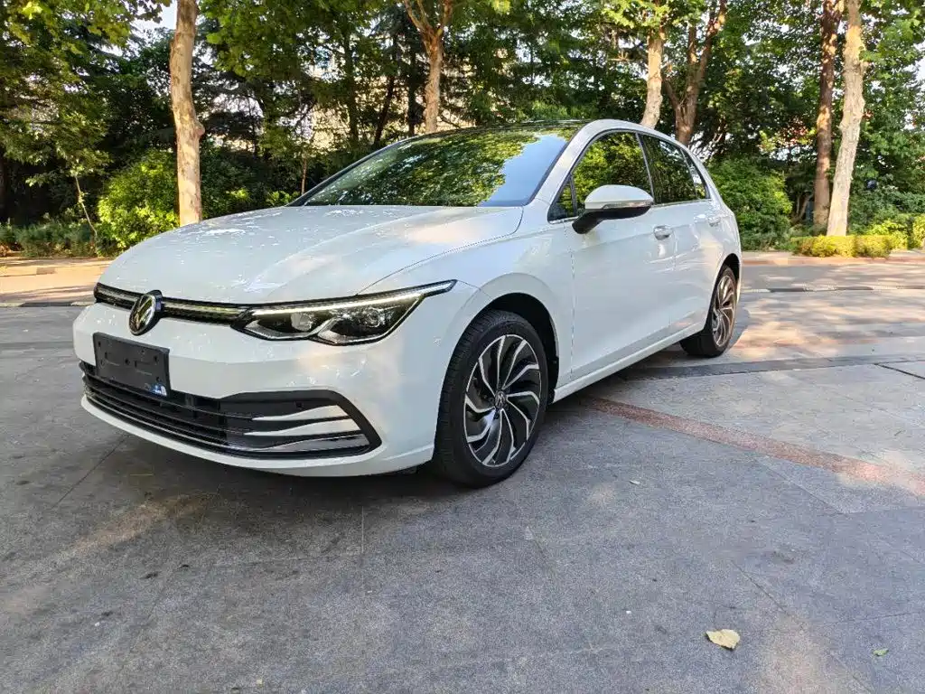 Volkswagen Golf 2022