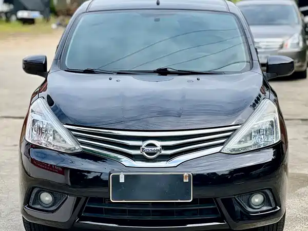 Nissan Livina 2014