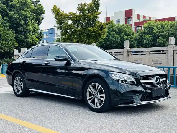 Mercedes-Benz C-Class 2021