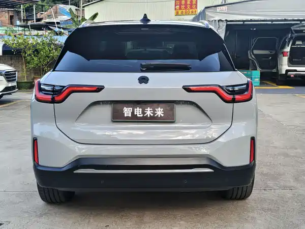 NIO ES6 2020