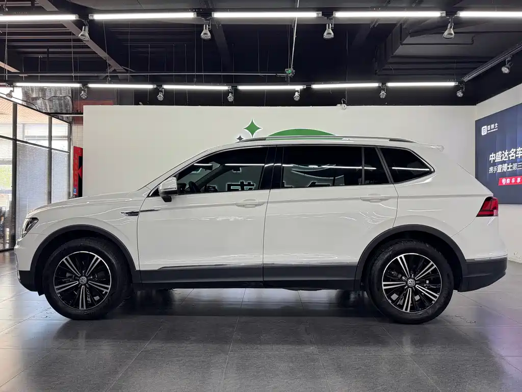 Volkswagen Tiguan L 2020