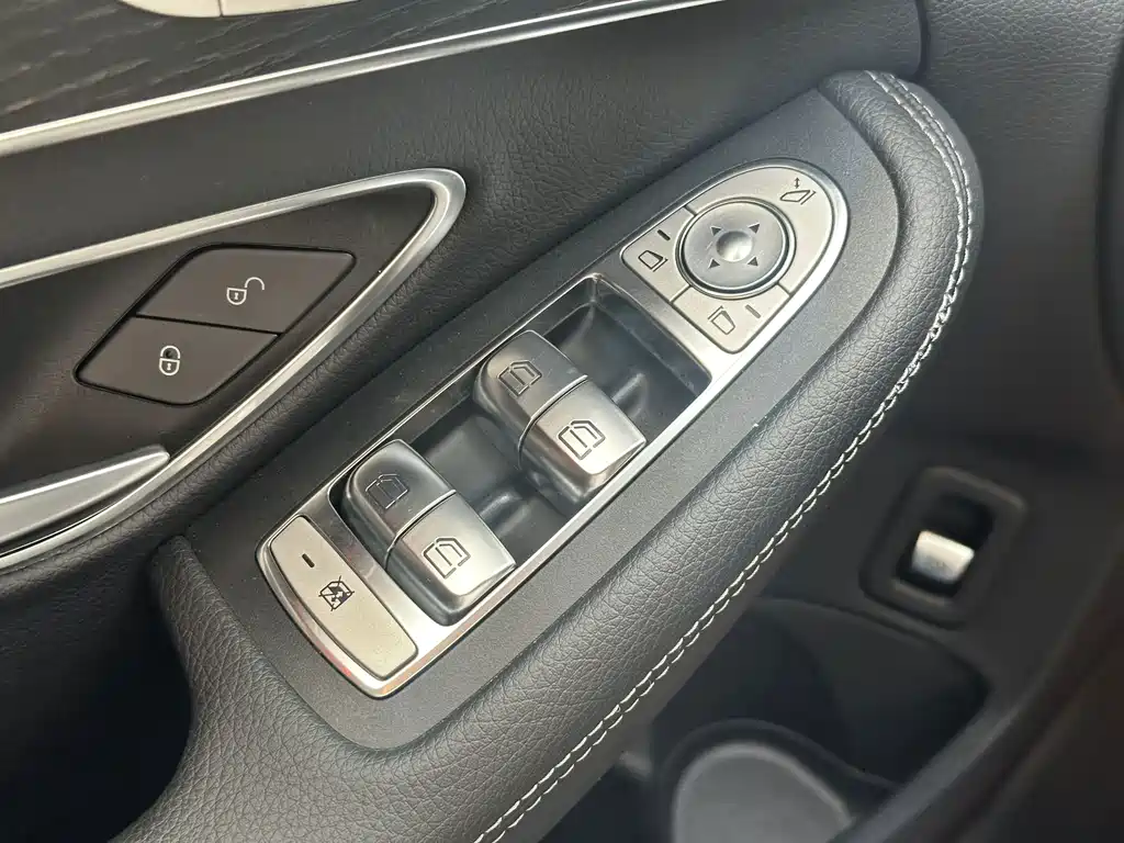 Mercedes-Benz C-Class 2021 — фото 21