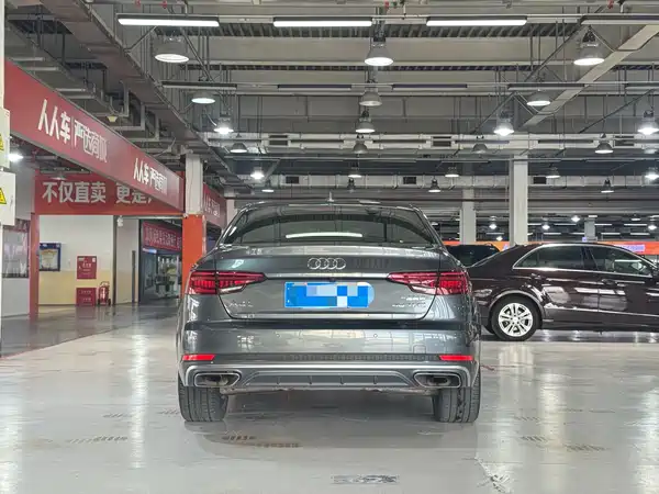 Audi A4L 2019