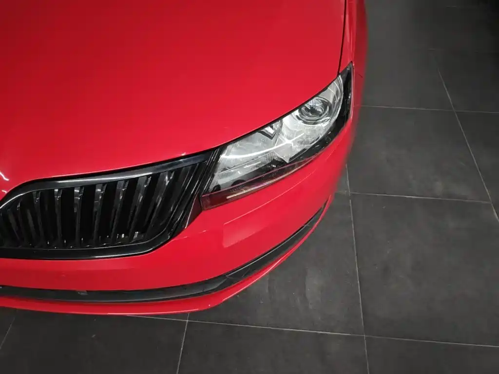 Skoda Rapid Spaceback 2017 — фото 24