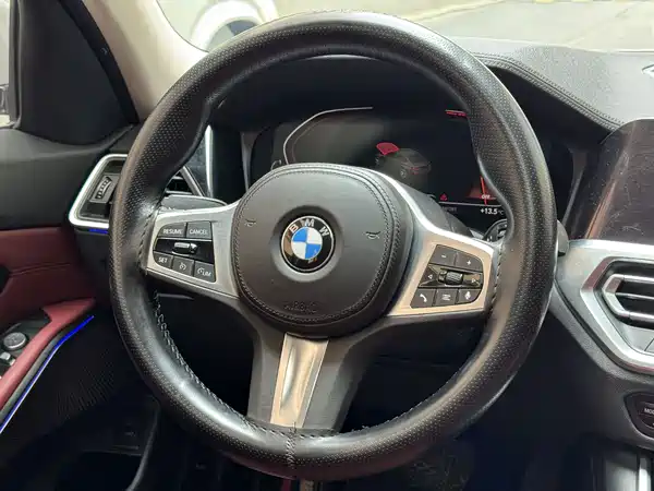 BMW 3 Series 2022