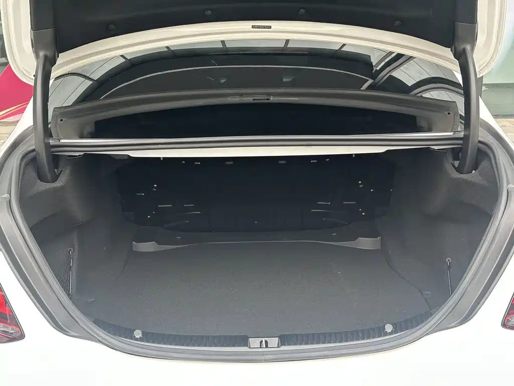 Mercedes-Benz C-Class 2020 — фото 27
